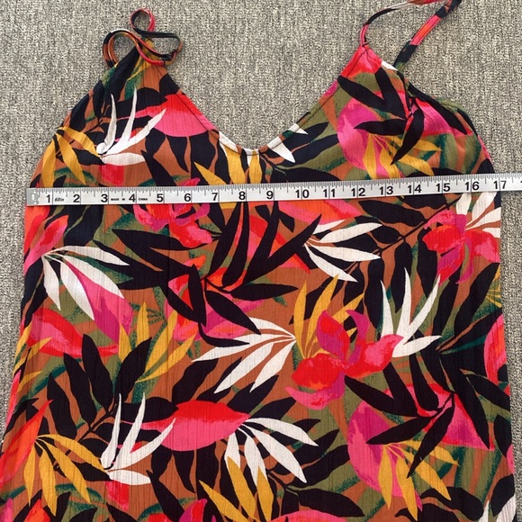 Billabong Dress Size Small. New Condition, Never Worn! - Picture 11 of 12
